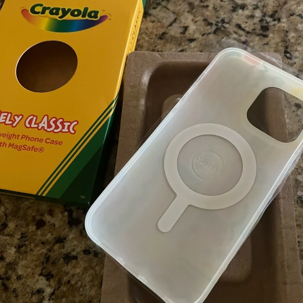 Caseload Classic Mag Safe phone case with built in charge